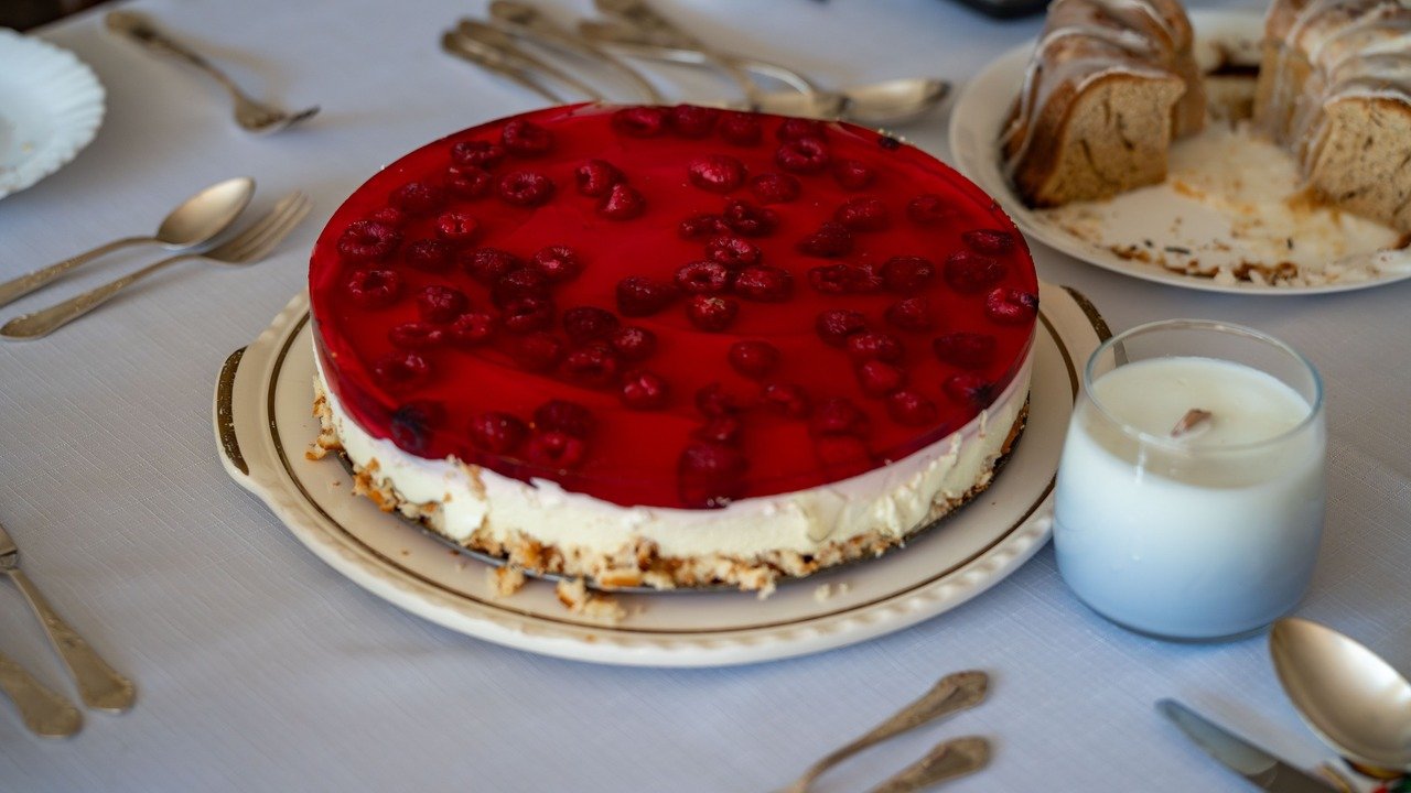 Jelly Cake de Frutas: Receita Fácil do Famoso Bolo Gelatina